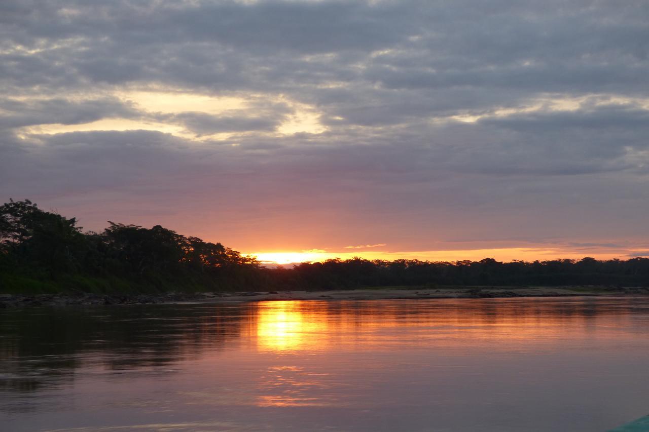 Tambopata River Puerto Maldonado Bagian luar foto